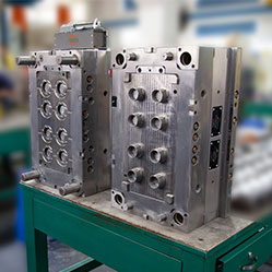 Cold Runner Mould